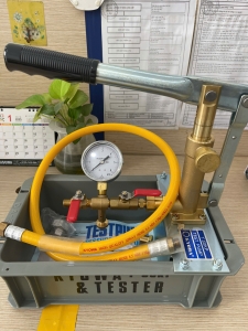 Bơm Thử Áp Lực Nước KYOWA T-50KP