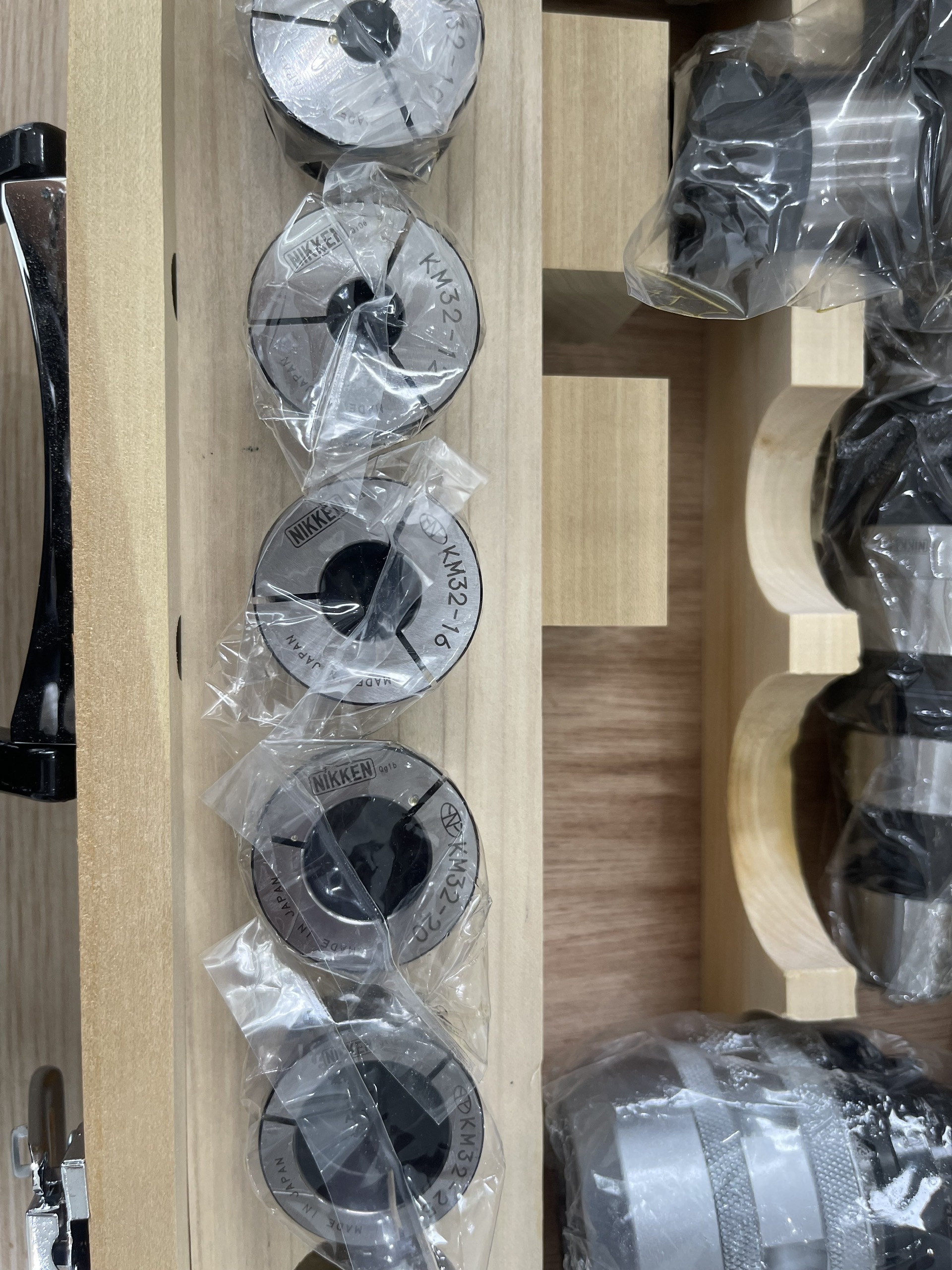 Bộ Dụng cụ Gá Dao Chính Xác (Quick Change Tooling Set)